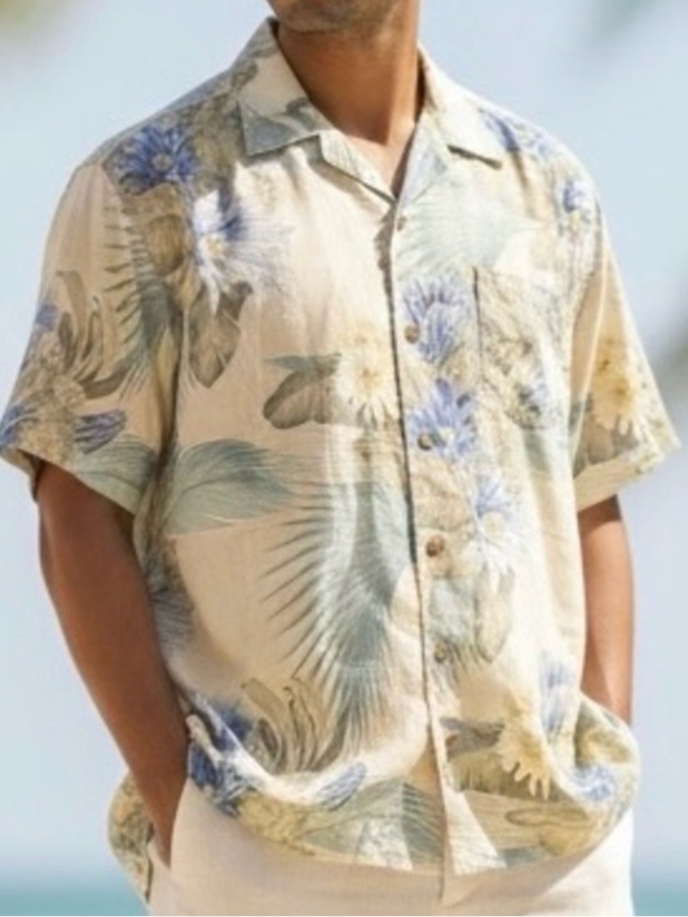 Tommy Bahama Floral Hawaiian Silk Button Down Shirt, Size Large, EUC!